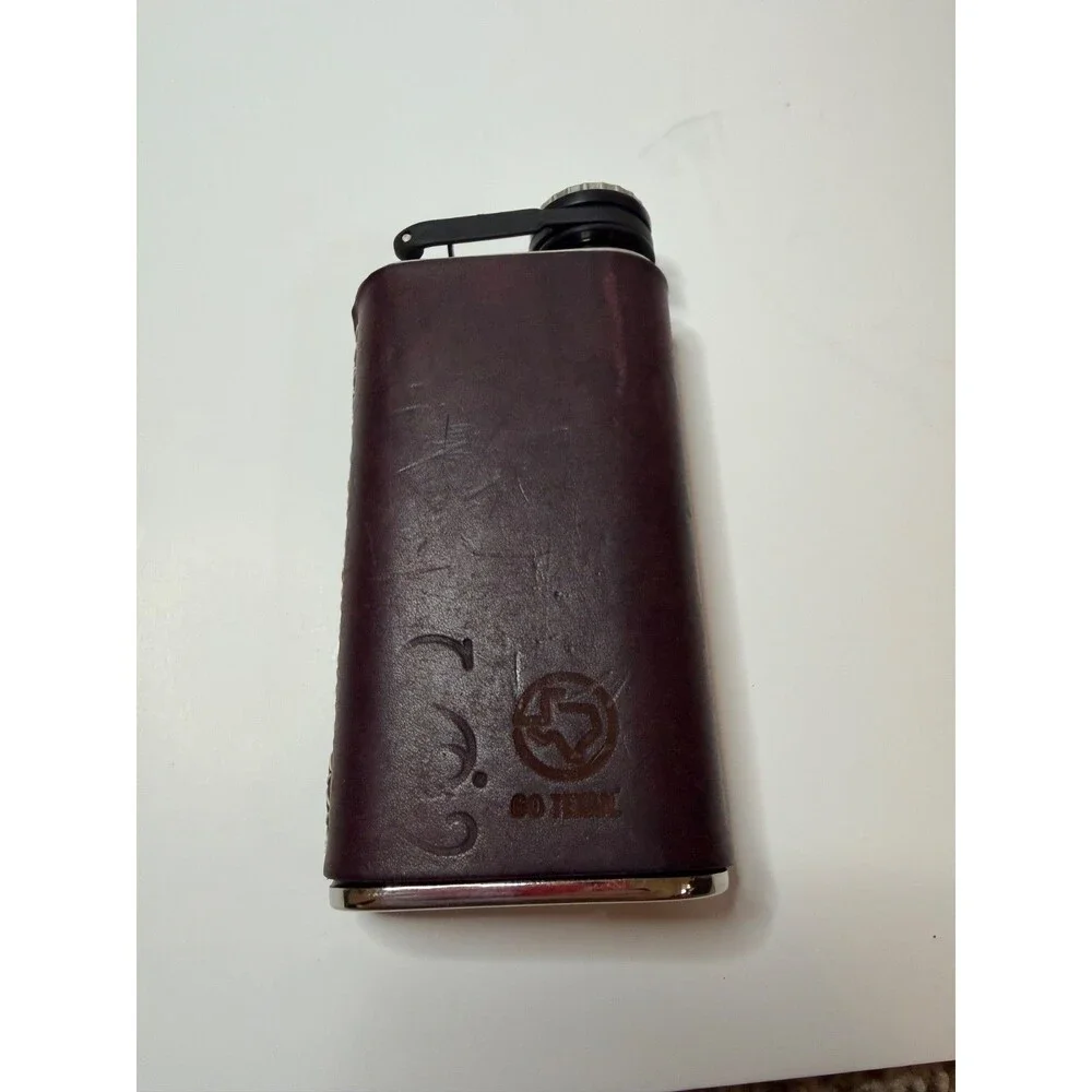 Stanley Leather Flask With Clover - Leather Made in Texas